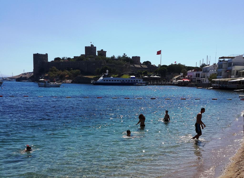 Готель Kavala *