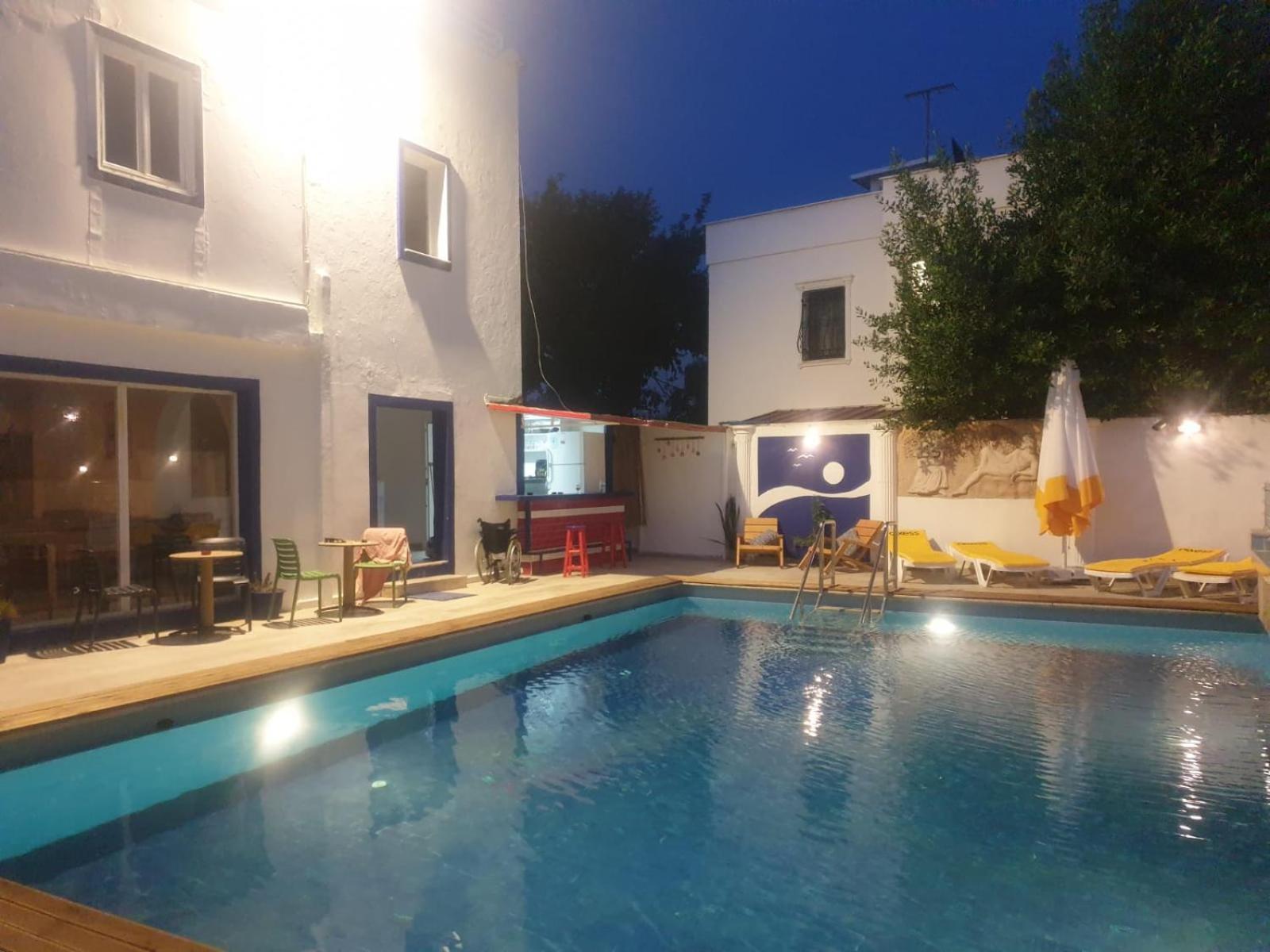 Kavala Otel 2*